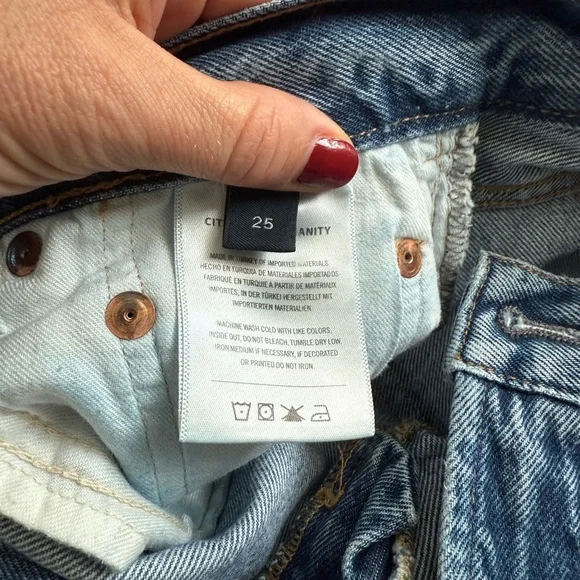 Citizens Of Humanity ‘Miro’ Relaxed Jeans - Picture 3 of 5